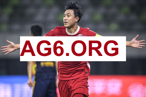 Lowe批东契奇频繁抱怨判罚：每回合都在要哨，已经失控